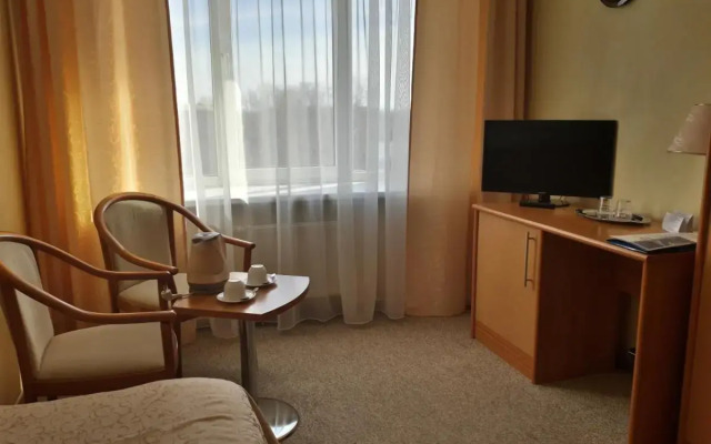 Отель Надеждинский