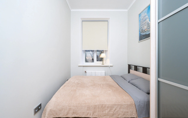 Апартаменты на Моисеенко 4