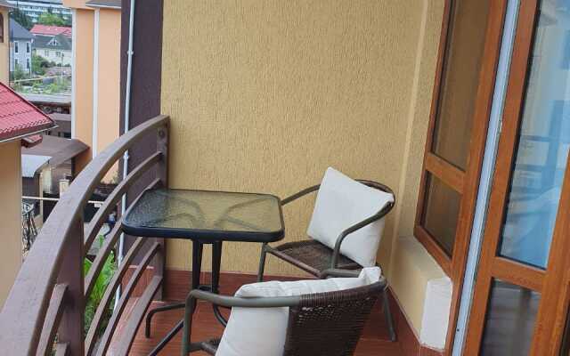 Apartamenty Zhk Madrid 2 Apartments