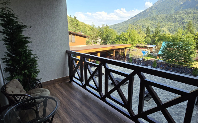 Panorama Achishkho Nomer S Balkonom Hotel