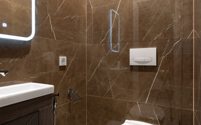 Апартаменты LetYourFlat King