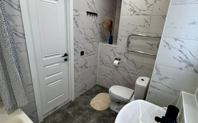 Uyutnaya na Prospekte Vernadskogo Apartment