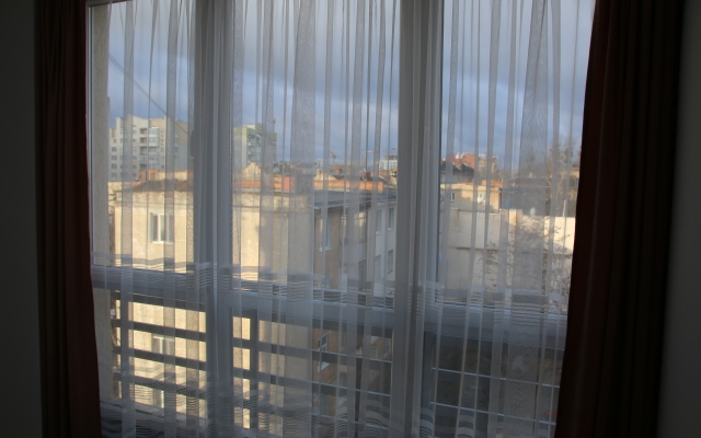 Zzz Lviv Rooms Guest House