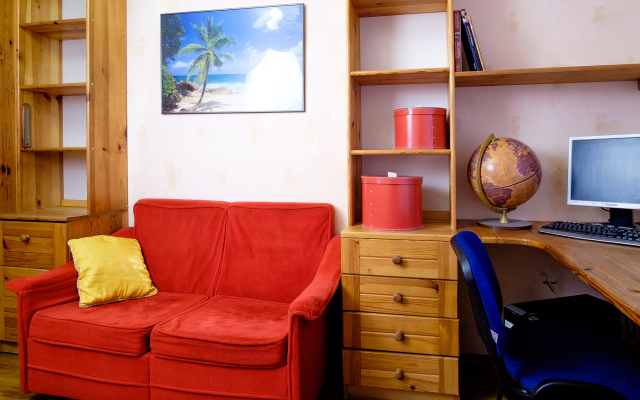 Mirazh Apartments