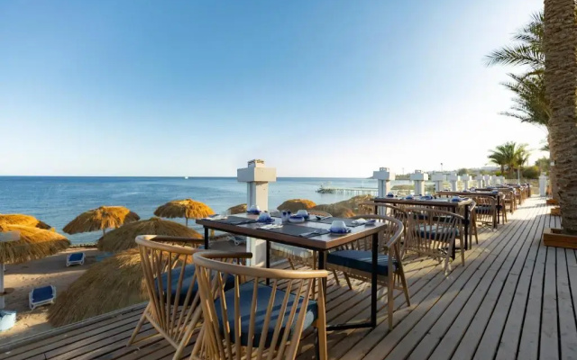 Отель Sunrise Arabian Beach Resort