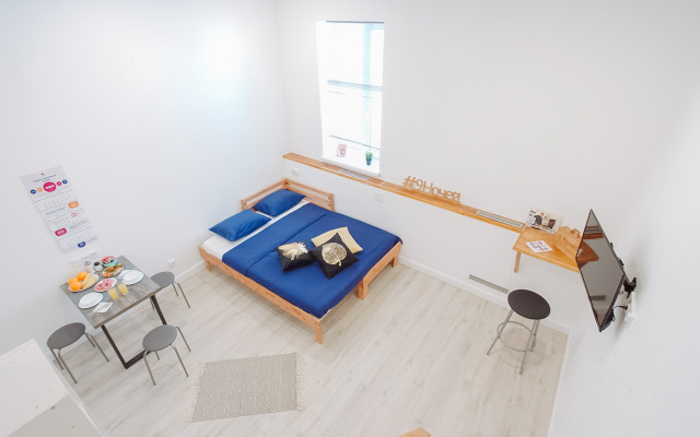 Apartment 9 Nights & Hotel 1774