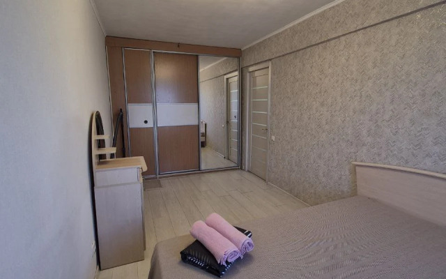 2-K Na Solnechnoy 37 Flat