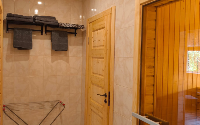 Частный дом Дом для семьи и небольшой компании