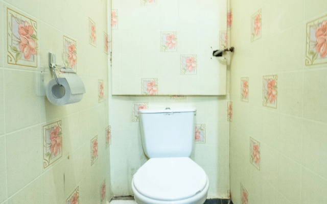 Dvukhkomnatniye Ryadom s Metro Flat