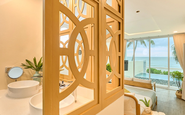 Отель Bandara On Sea