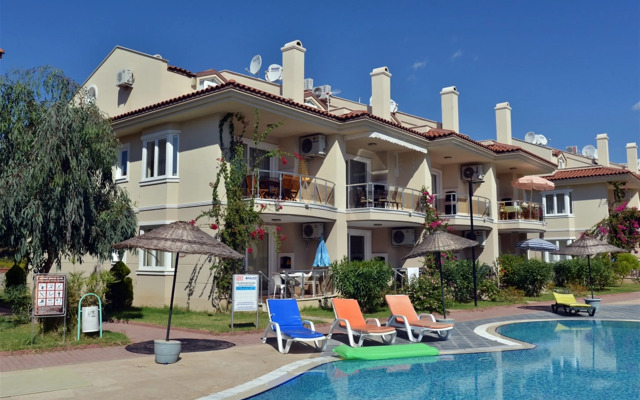 Sunset Beach Club Lebrentals Hotel