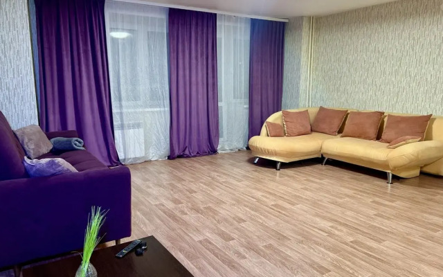 AppartDeLuxe na Ulitse Shakhterov 8 Flat