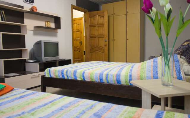 Апартаменты на Кольцова 3