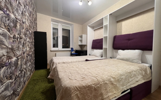 Yevro 3ka Nevabed V Neboskrebe Flat