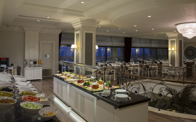 İsfanbul Holiday Home & Suites Hotel