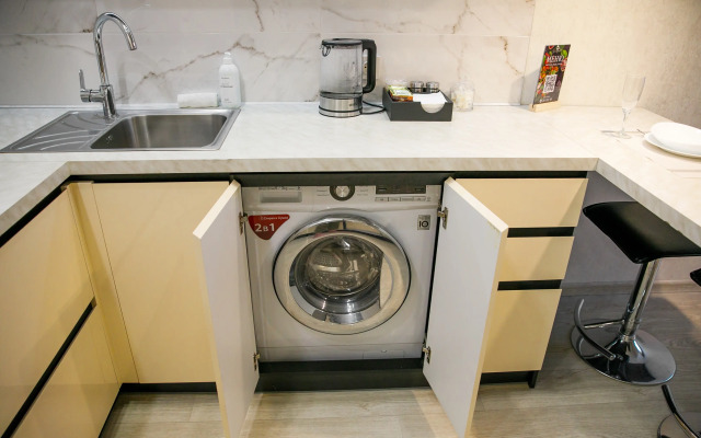 V Tsentre Petrozavodska U Naberezhnoy Flat