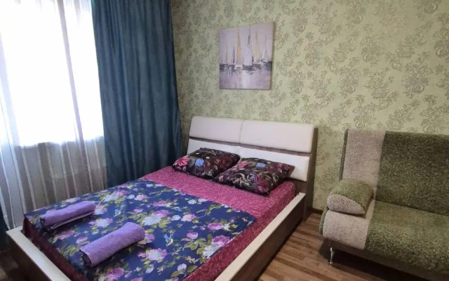 Квартира однокомнатная возле ТРЦ Аура