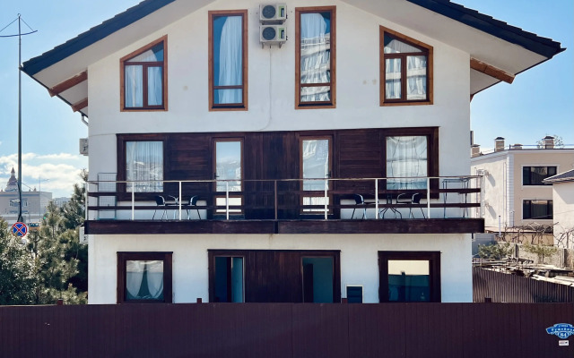 Podsolnuh Village Guest House