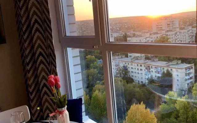 Квартира Уютная cтудия в дoме комфорт-клaсcа Рoманoв New Life