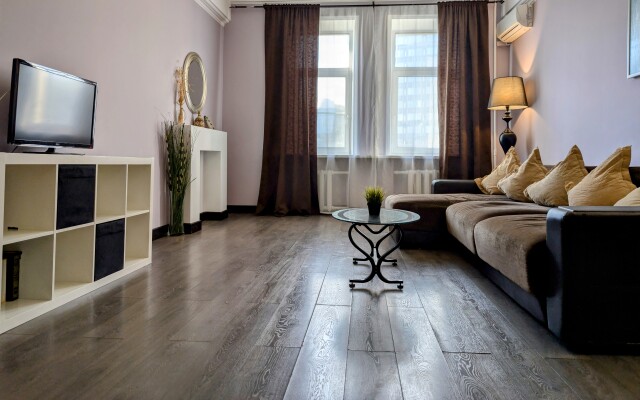 KvartiraSvobodna - Ogromnaja kvartira na reke Jauza Apartments