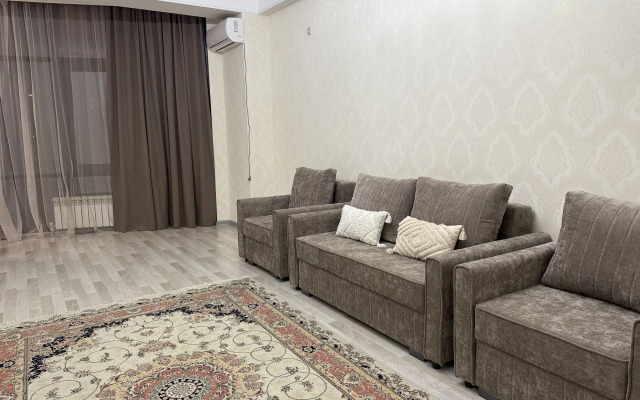 05 Aparts Na Pervoy Beregovoy Linii Flat