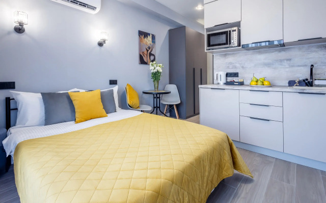 Квартира Уютная студия с бассейном на территории МореСолнцеАпарт