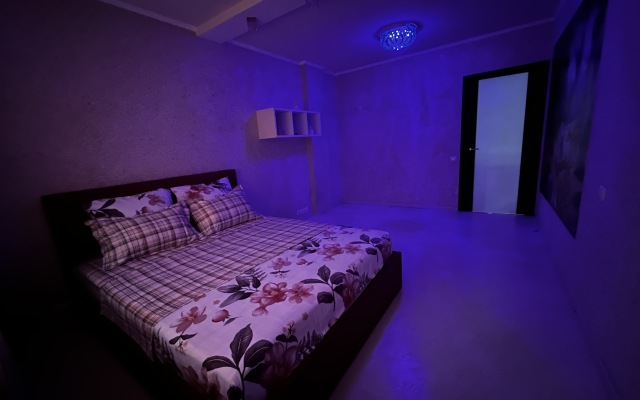 Kvartira Alexhome Rp Sverdlovskiy Mikhaila Marchenko 8 Apartments