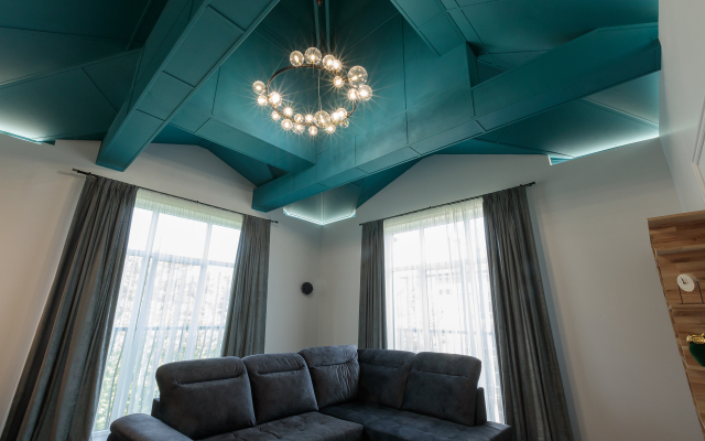 Квартира с башней и терассой