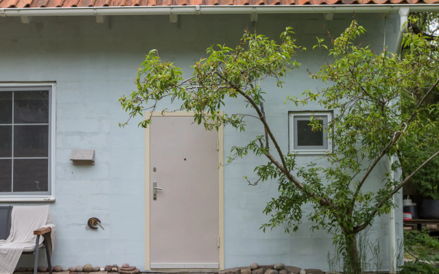 Na Sibiryakova 10 Private House