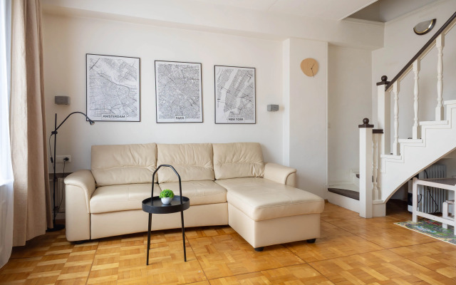 Квартира двухэтажная трешка с мансардой у метро Войковская. Гостемания