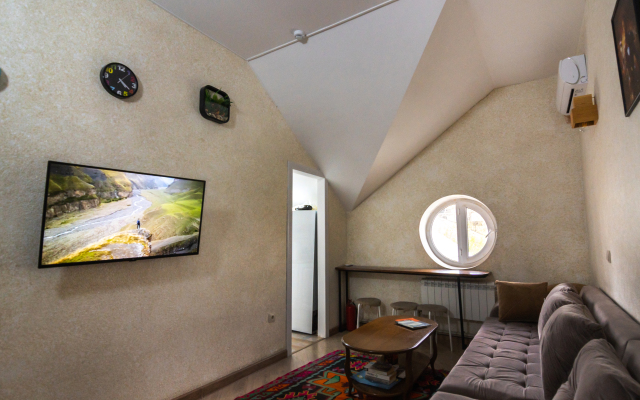 Cherdak Hostel