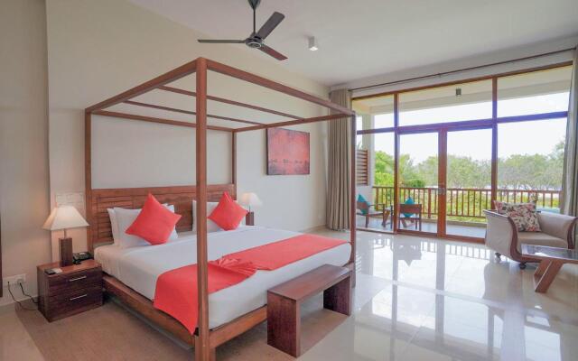 Breeze Pasikudah Resort Hotel