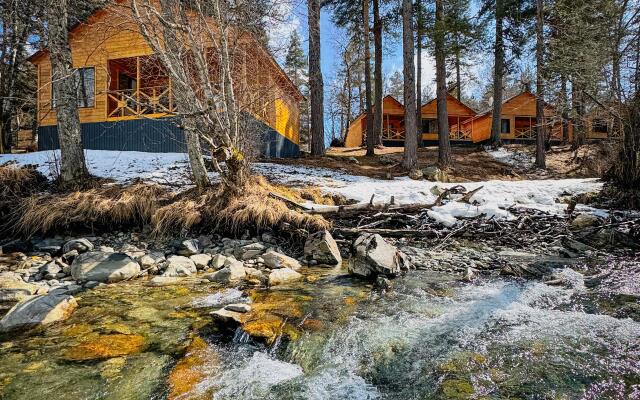 Khvoya trexkomnatnyi lyks Shalet