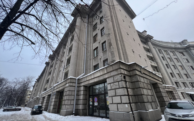 U Metro Moskovskie Vorota Apartments