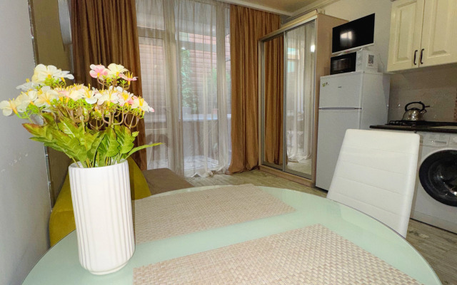 Na Molodogvardeyskoy 2/50 Flat
