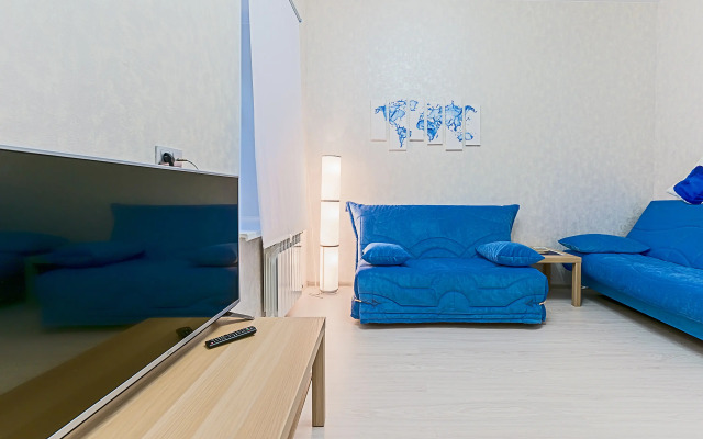 U Mednogo Vsadnika New Flat