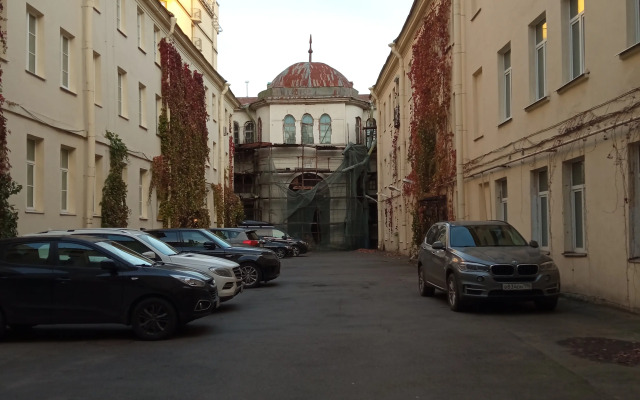 Меблированные комнаты  Be My Guest