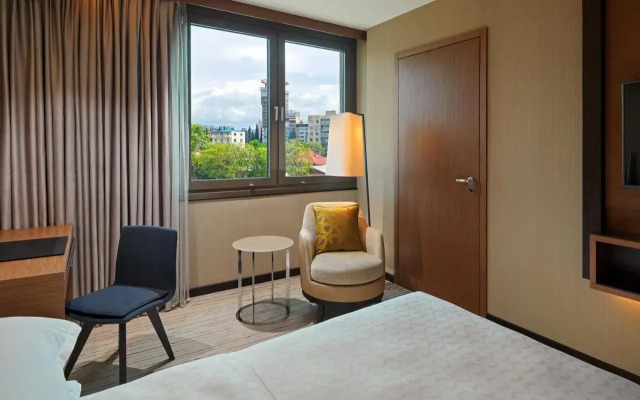 Sheraton Grand Tbilisi Metechi Palace Hotel