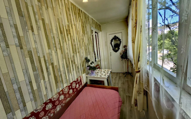 Na Ulitse Simferopolskaya 22 Flat
