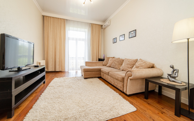 Po adresu Nezavisimosti 91 Apartments