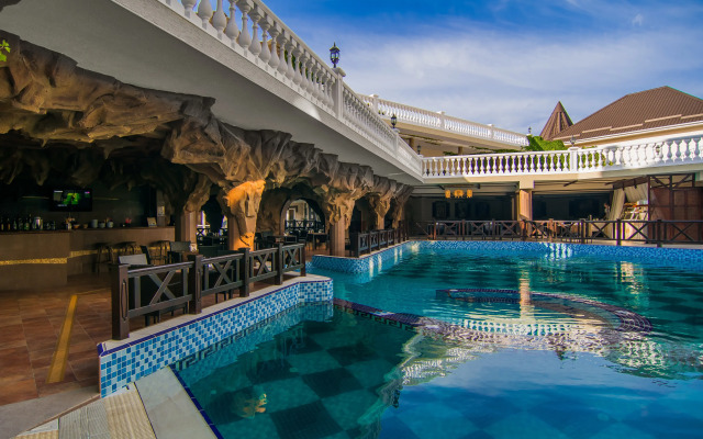 Отель Камелот