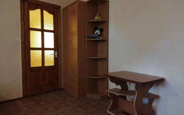 Na Izobilnoy 19V Private House