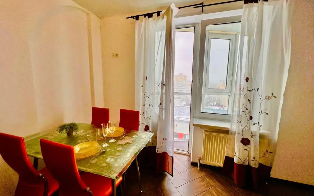 Centr vostok otlichnaja na Odesskaja 44k1 Apartments