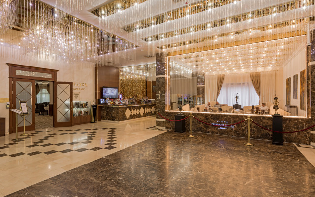 President Hotel