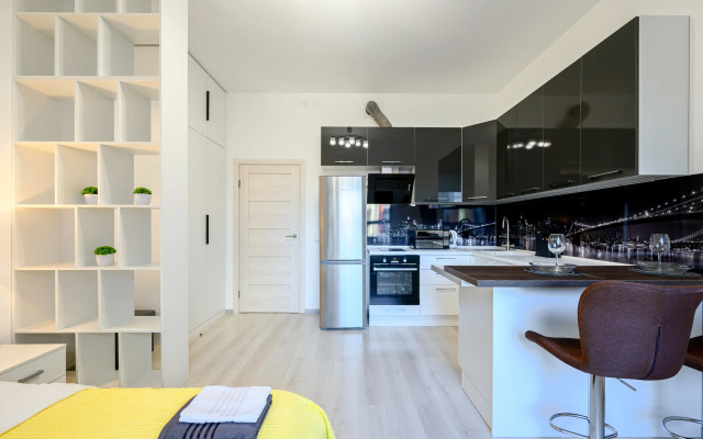 Na Aleksandra Matrosova, dom 3 Apartments