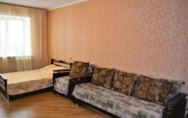 Na Naugorskom Shosse 76 Apartments