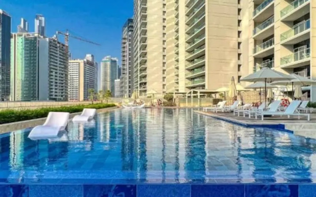 Reva 1BR by Live Well Apartments