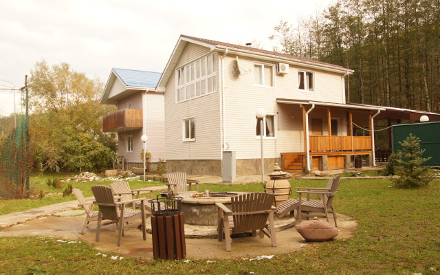 U Granitnogo Kan'ona Chalet