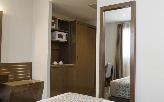 Bankstown Hotel