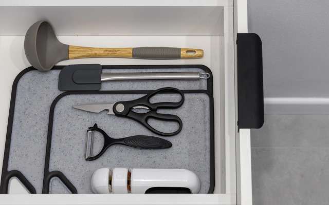 Апартаменты Red Apartments Арт Лайт Сити Шерли